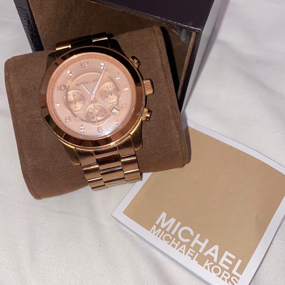 Rose gold LIMITED EDITION watch